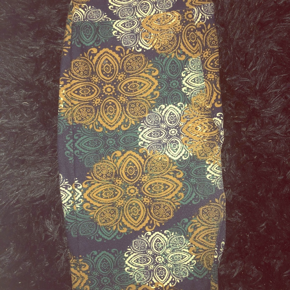 TC LULAROE LEGGINGS